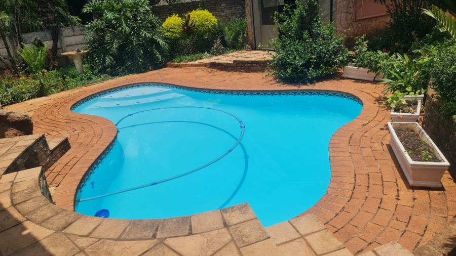 7 Bedroom Property for Sale in Cashan North West